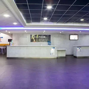Otel Ibis Budget Paris Porte De Montmartre