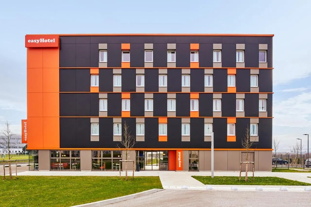 Hotel Easyhotel Paris Charles De Gaulle Villepinte Tremblay-en-France