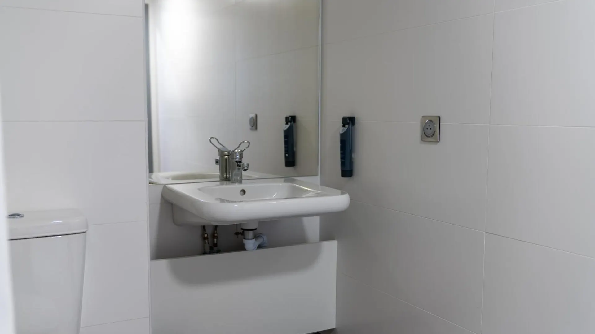 Hotel Easyhotel Paris Charles De Gaulle Villepinte Tremblay-en-France